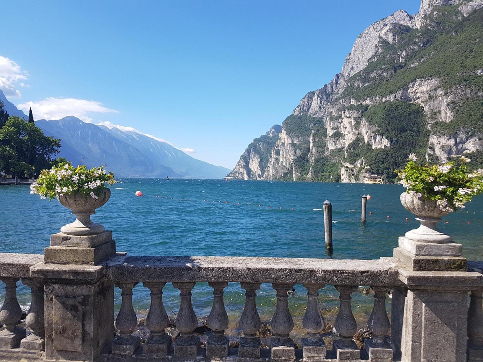 Infinity View Garda Lake Tenno Bagian luar foto