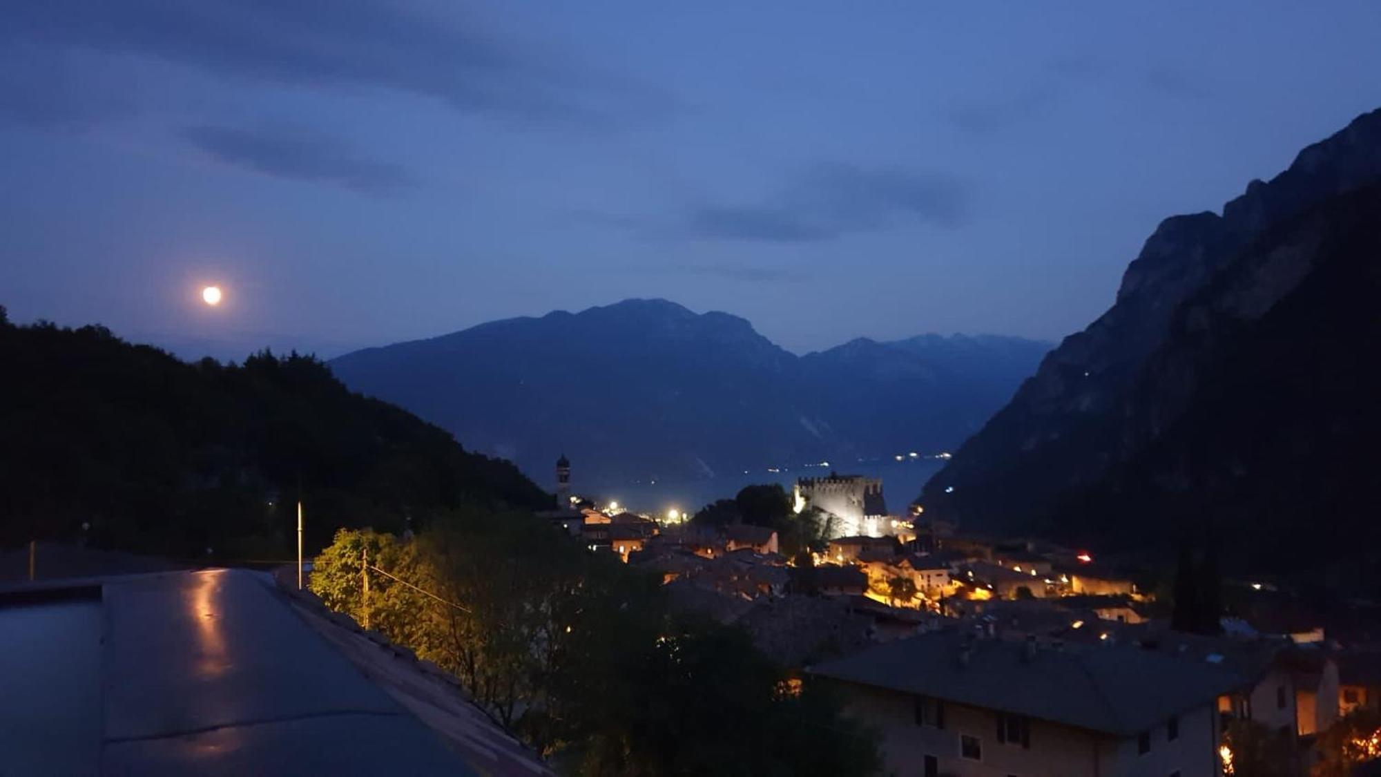 Infinity View Garda Lake Tenno Bagian luar foto